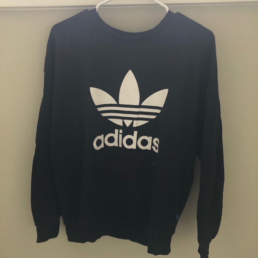 Adidas trefoil crew sweatshirt. Women size Small.